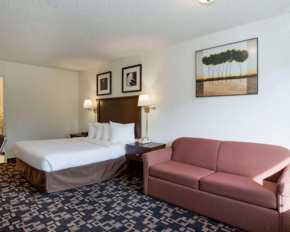 MorningGlory Inn & Suites Image 13