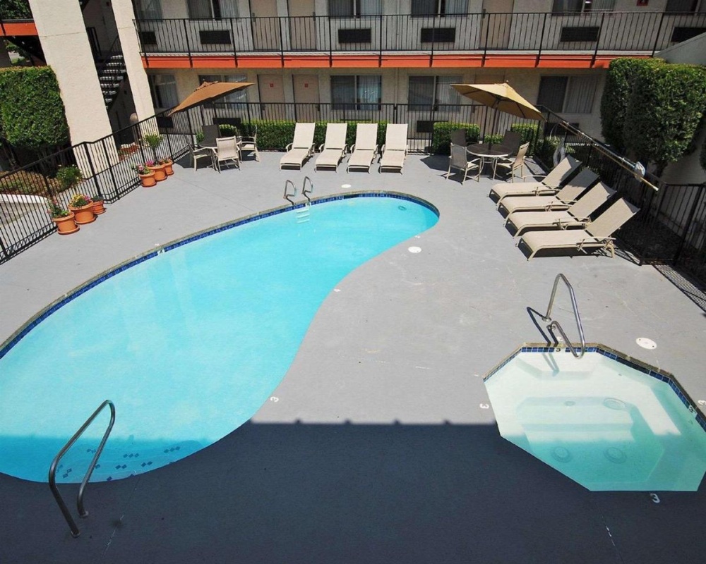 MorningGlory Inn & Suites Image 23